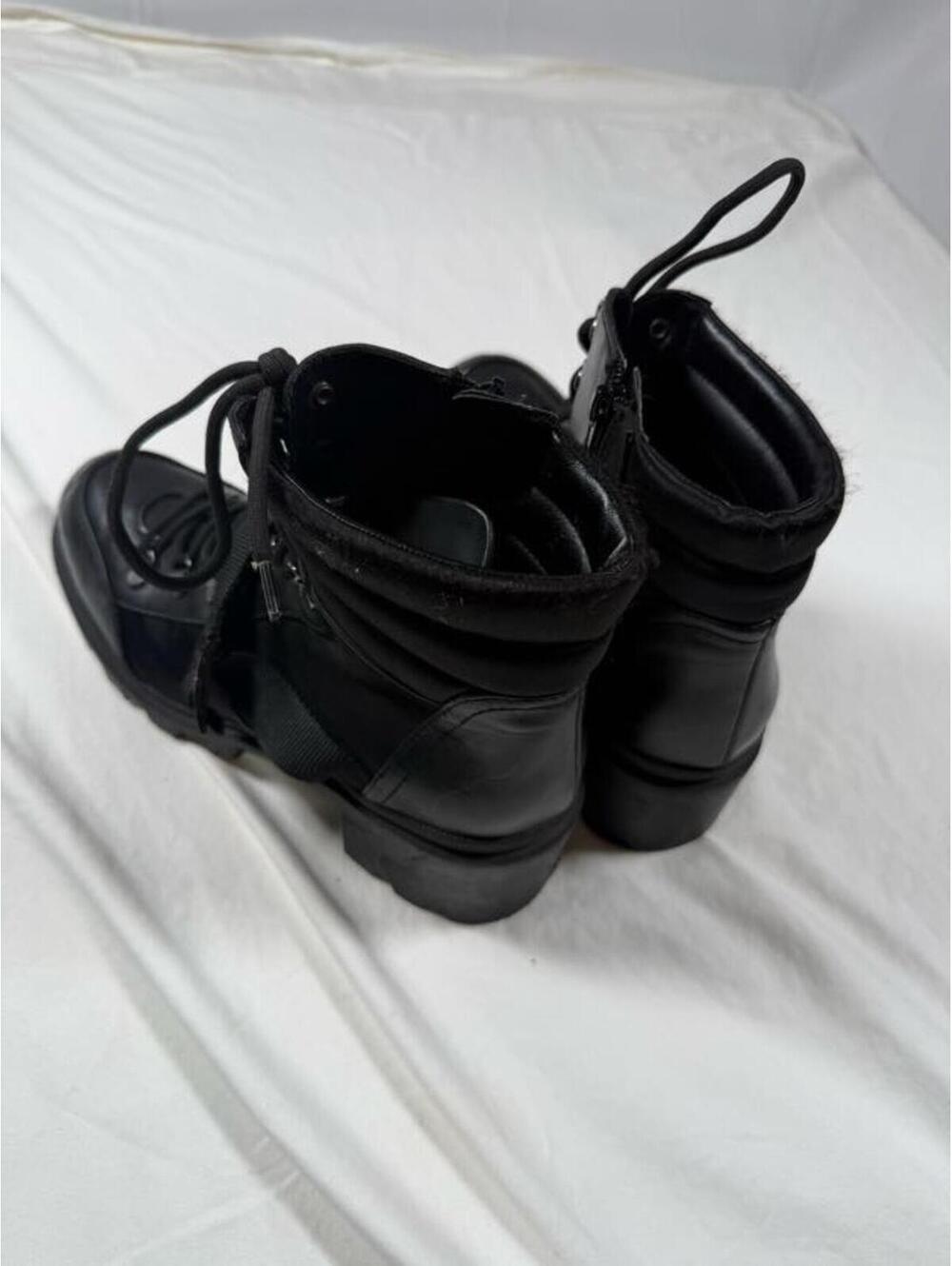 G by Guess Black Lace-Up Women's Ankle Boots Size 10 - Picture 4 of 7
